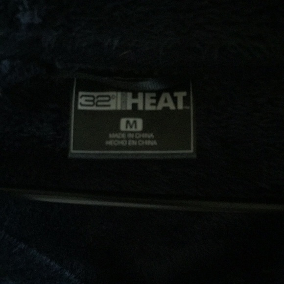 Fuzzy jacket - Picture 3 of 3